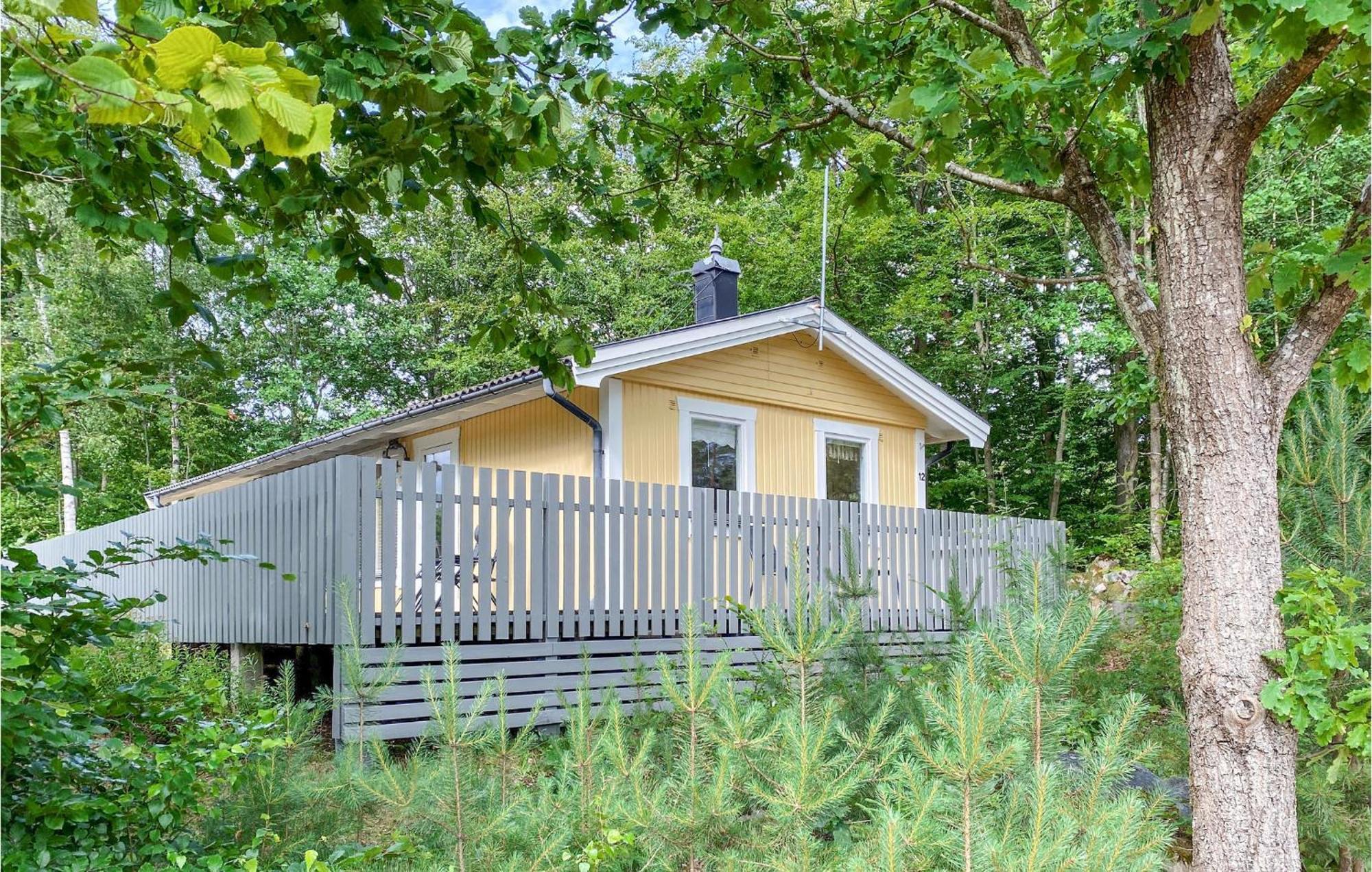 3 Bedroom Nice Home In Fjaelkinge Exterior photo